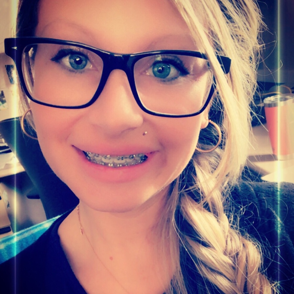 Meet your Posher, Stephanie